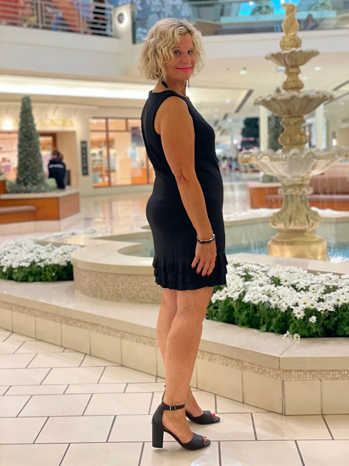 SIERRA BLACK SHIFT RUFFLE DRESS