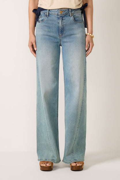 Jean Wide Leg w Twisted Seam