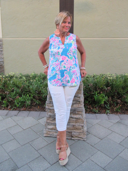 PALM BEACH SLEEVLESS V-NECK
