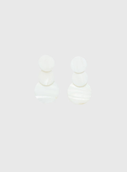 Terza Shell Tiered Earrings White