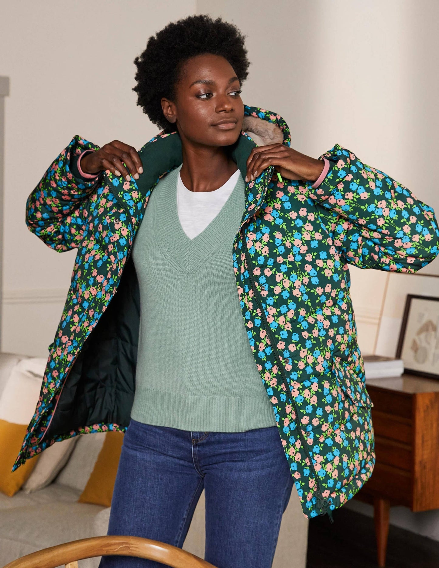 Brecon Puffer Coat-Midnight Garden Abstract Sprig
