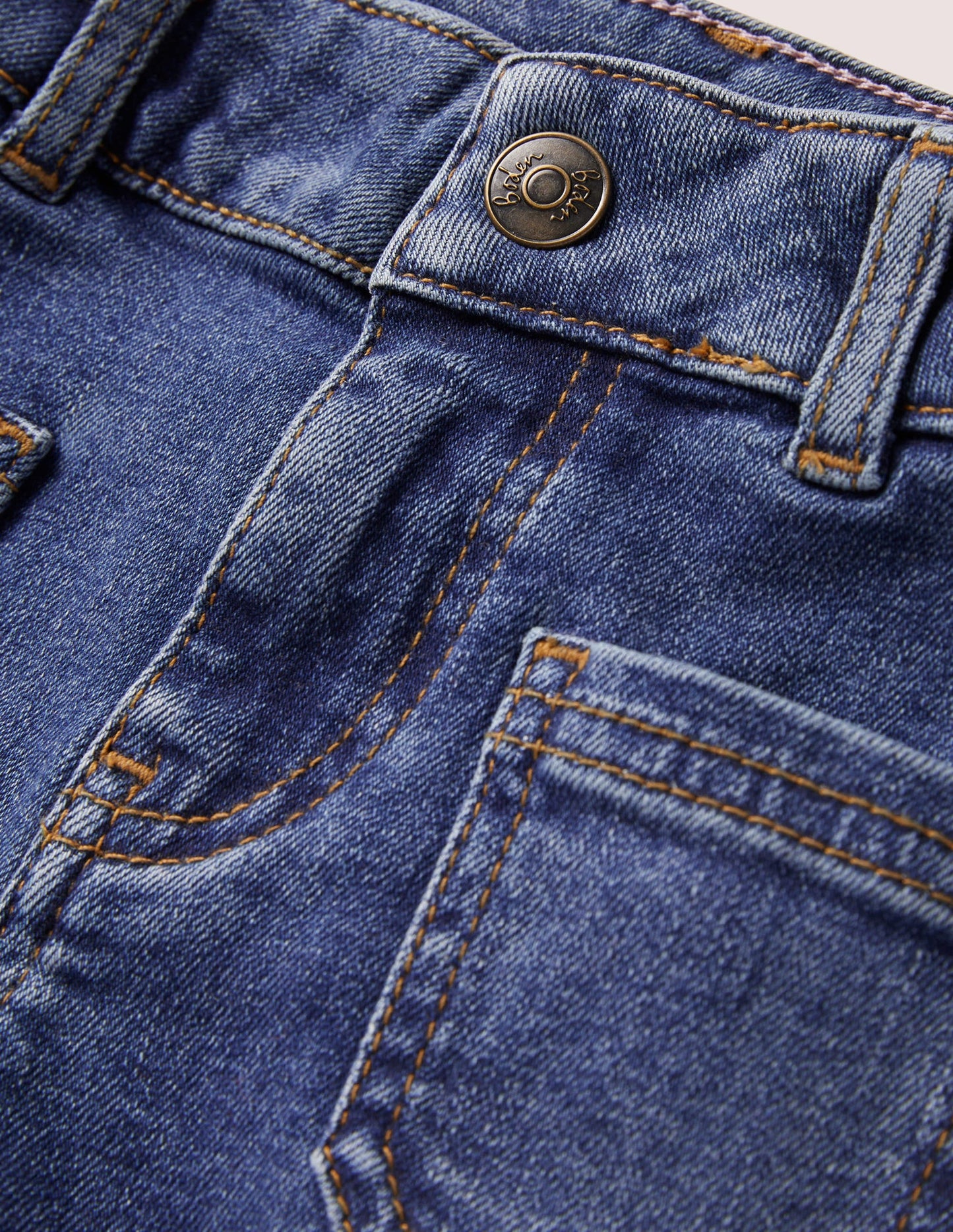 Bootleg Jeans-Mid Vintage Denim
