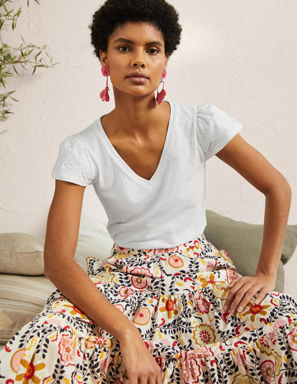 Broderie Cotton V-Neck T-Shirt-White