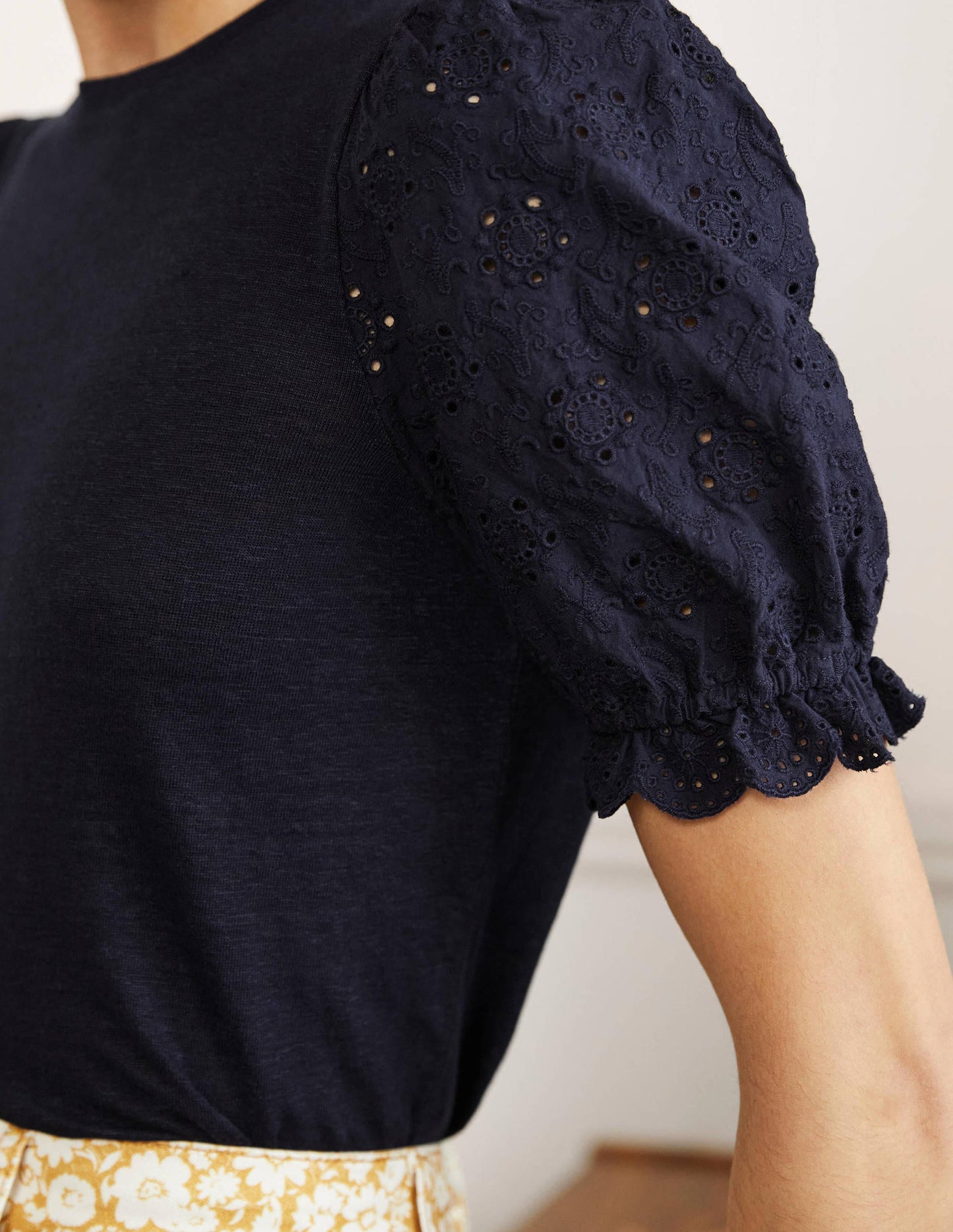 Broderie Sleeve Linen T-Shirt-Navy