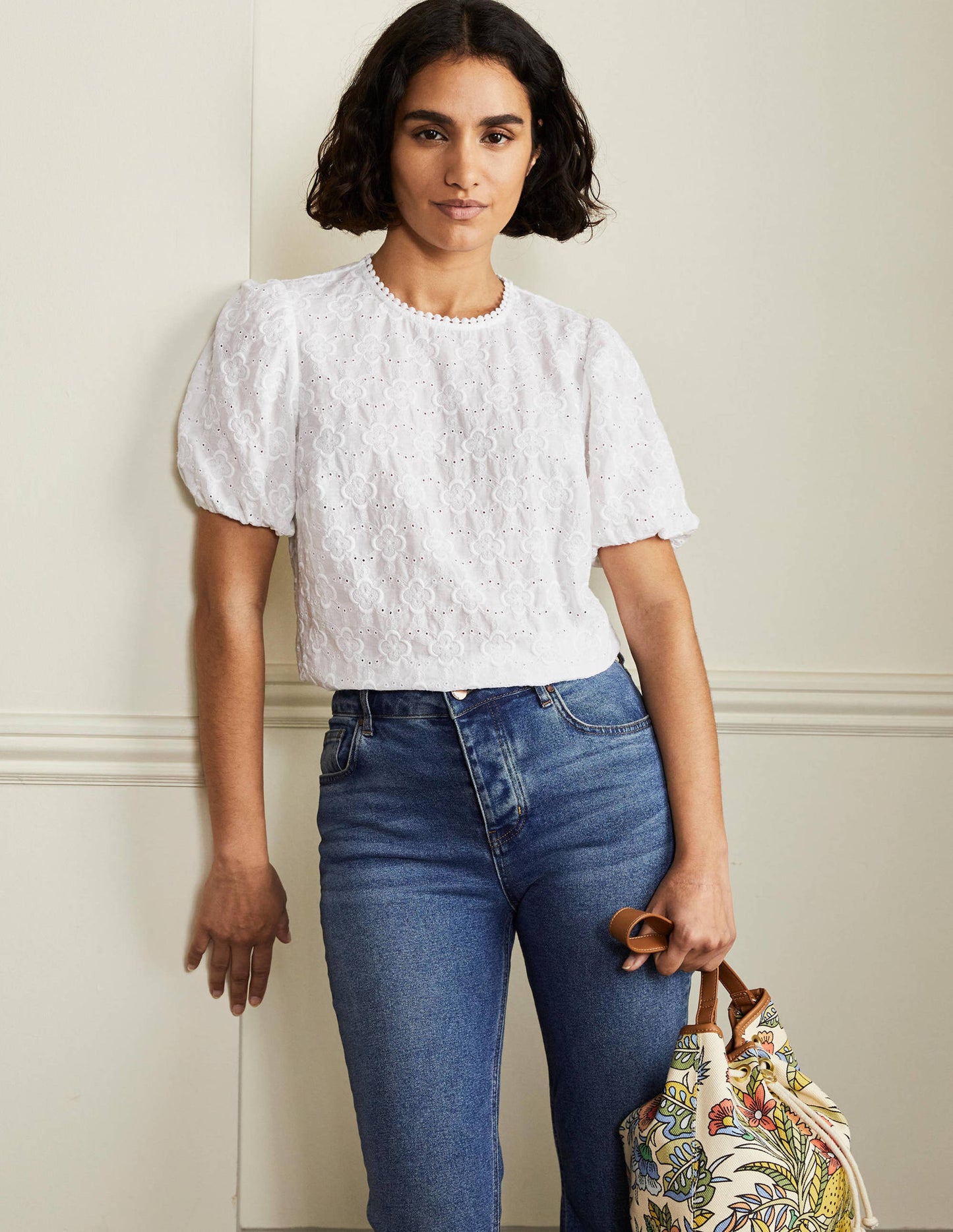 Broderie Puff Sleeve Top-White