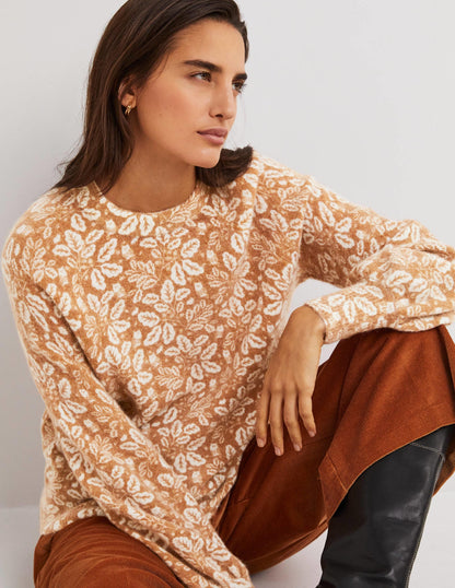 Blouson Sleeve Fluffy Sweater-Assam Brown, Acorn Leaf