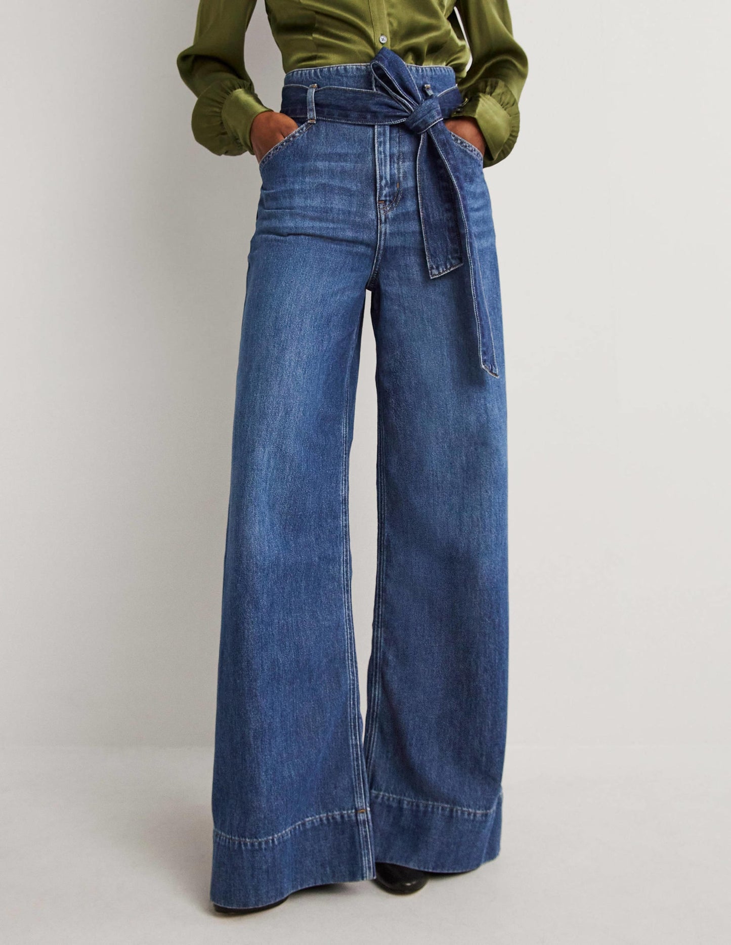 Belted Wide Leg Jeans-Mid Vintage