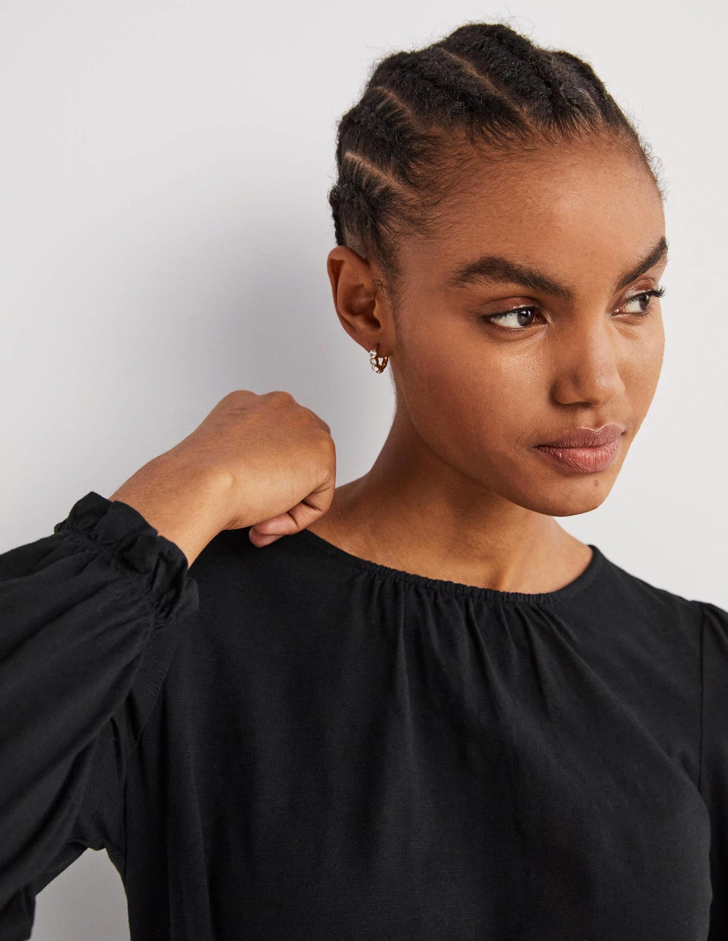 Blouson Cotton Crew Neck Top-Black