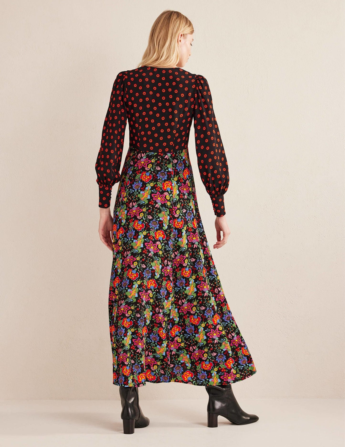 Blouson Sleeve Maxi Tea Dress-Black, Carnation Garden