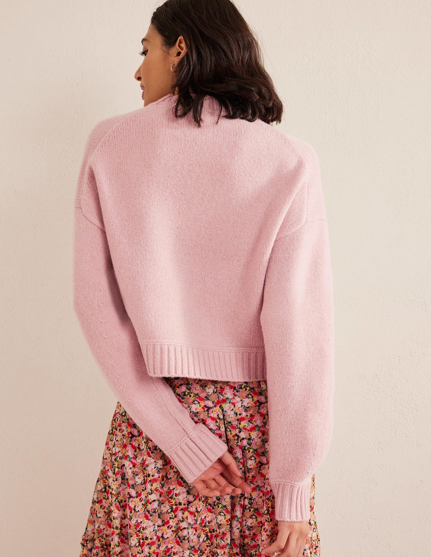 Brushed Wool Cropped Sweater-Chalky Pink