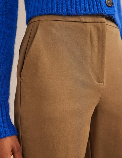 Bi-Stretch Straight Pants-Caramel Cream