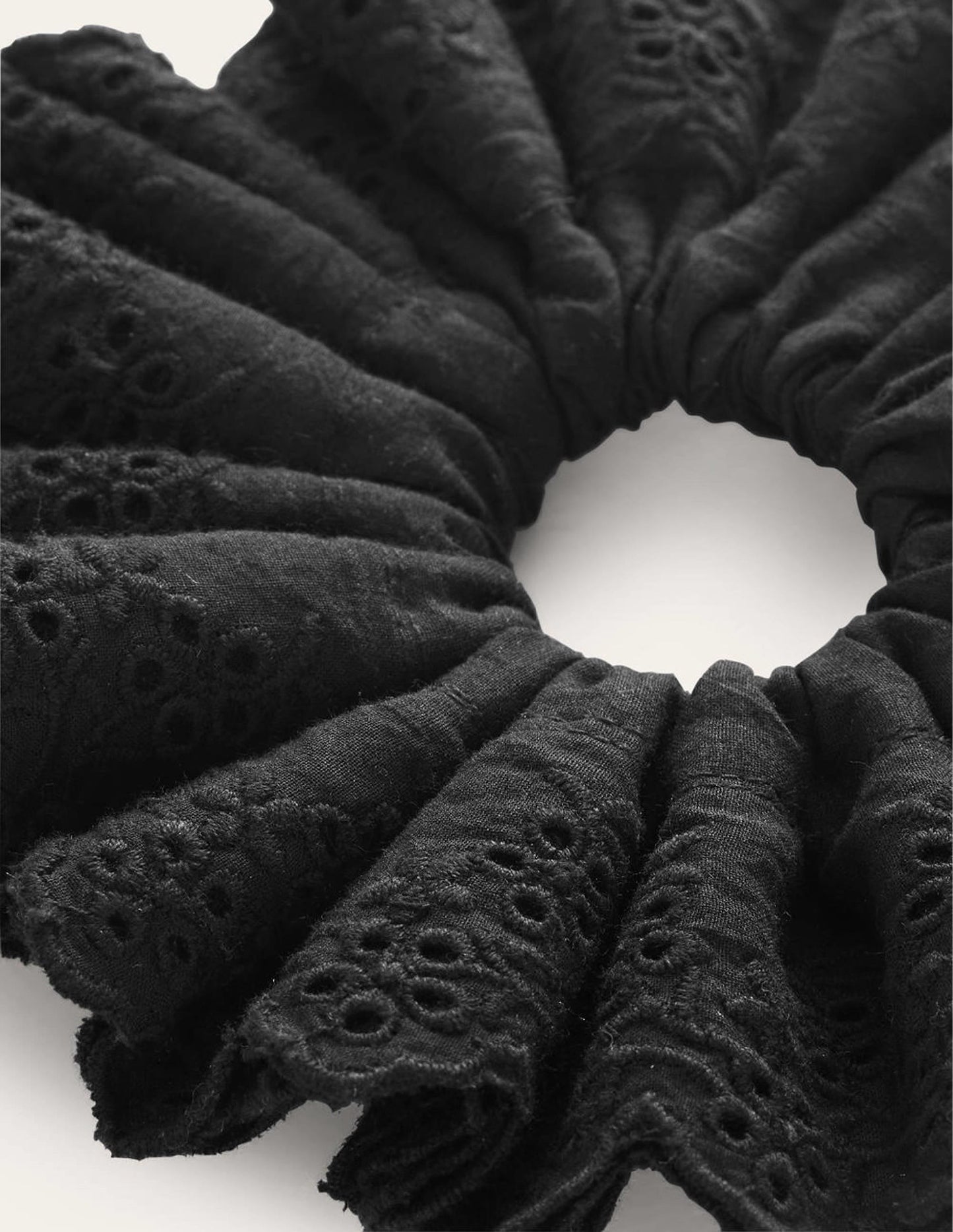 Broderie Scrunchie-Black
