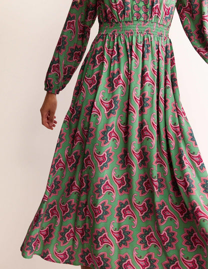 Border Print Raglan Midi Dress-Green, Paisley Amaryllis