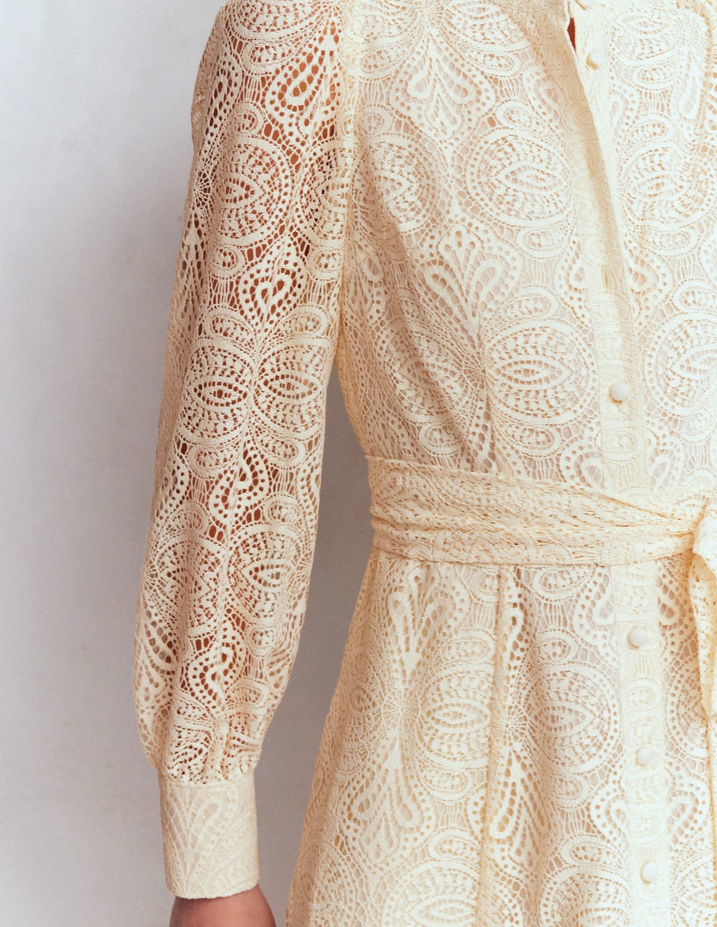 Blouson Sleeve Lace Dress-Ivory Lace