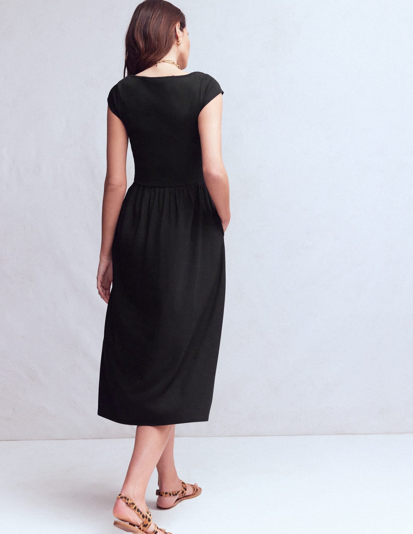 Boat Neck Mix Dress-Black