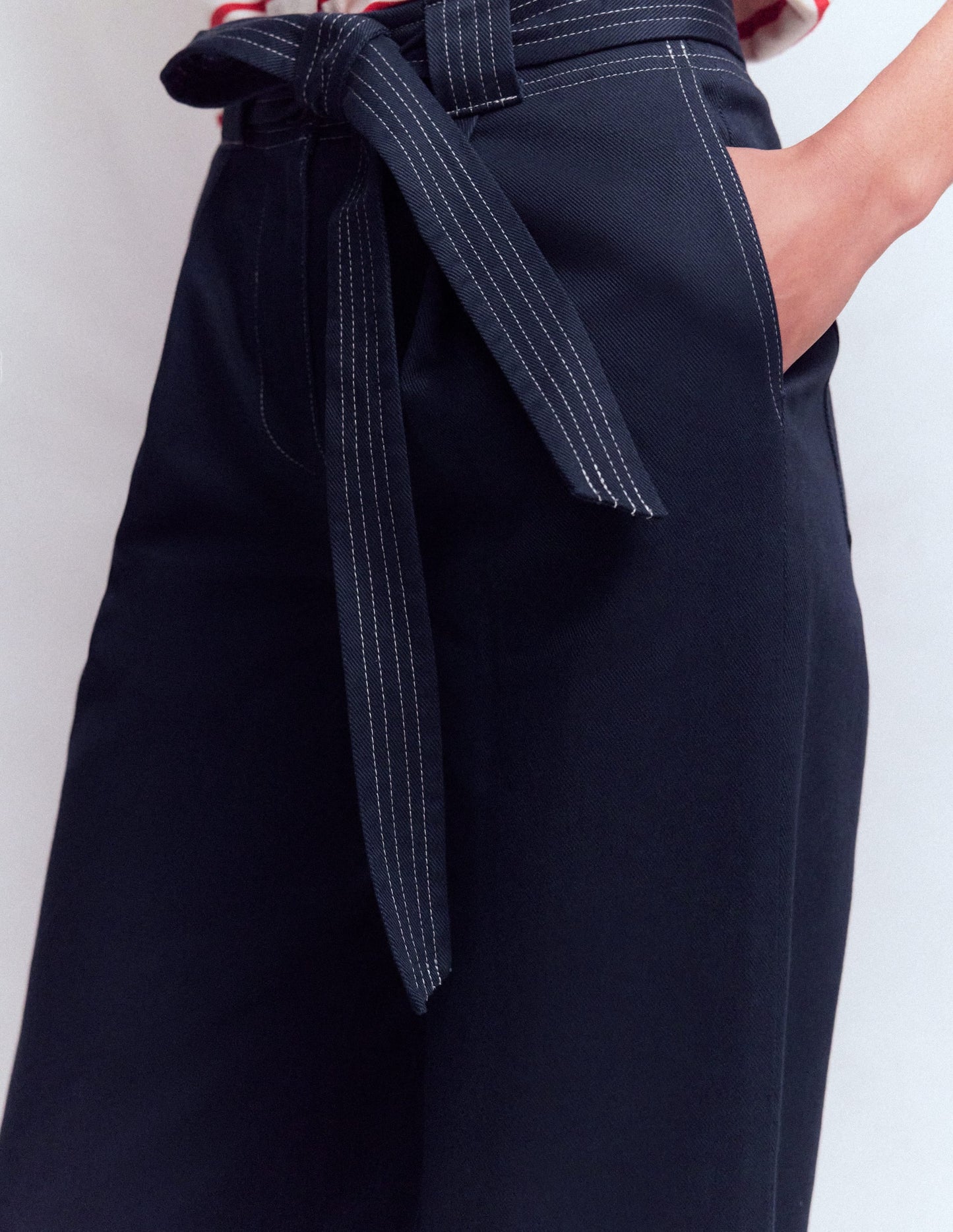 Belted Barrel Leg Pants-Navy
