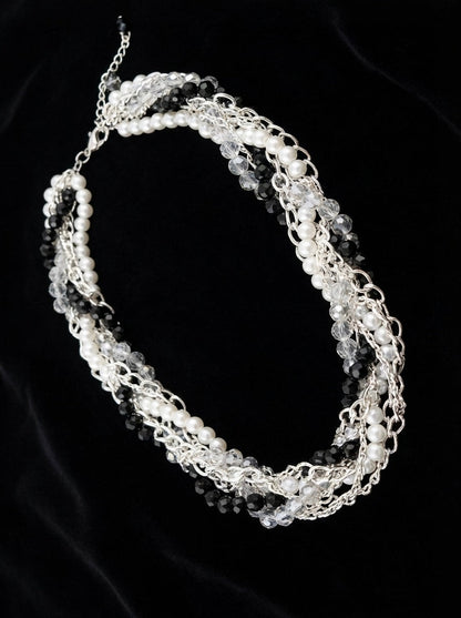 SIMPLE CLASS NECKLACE