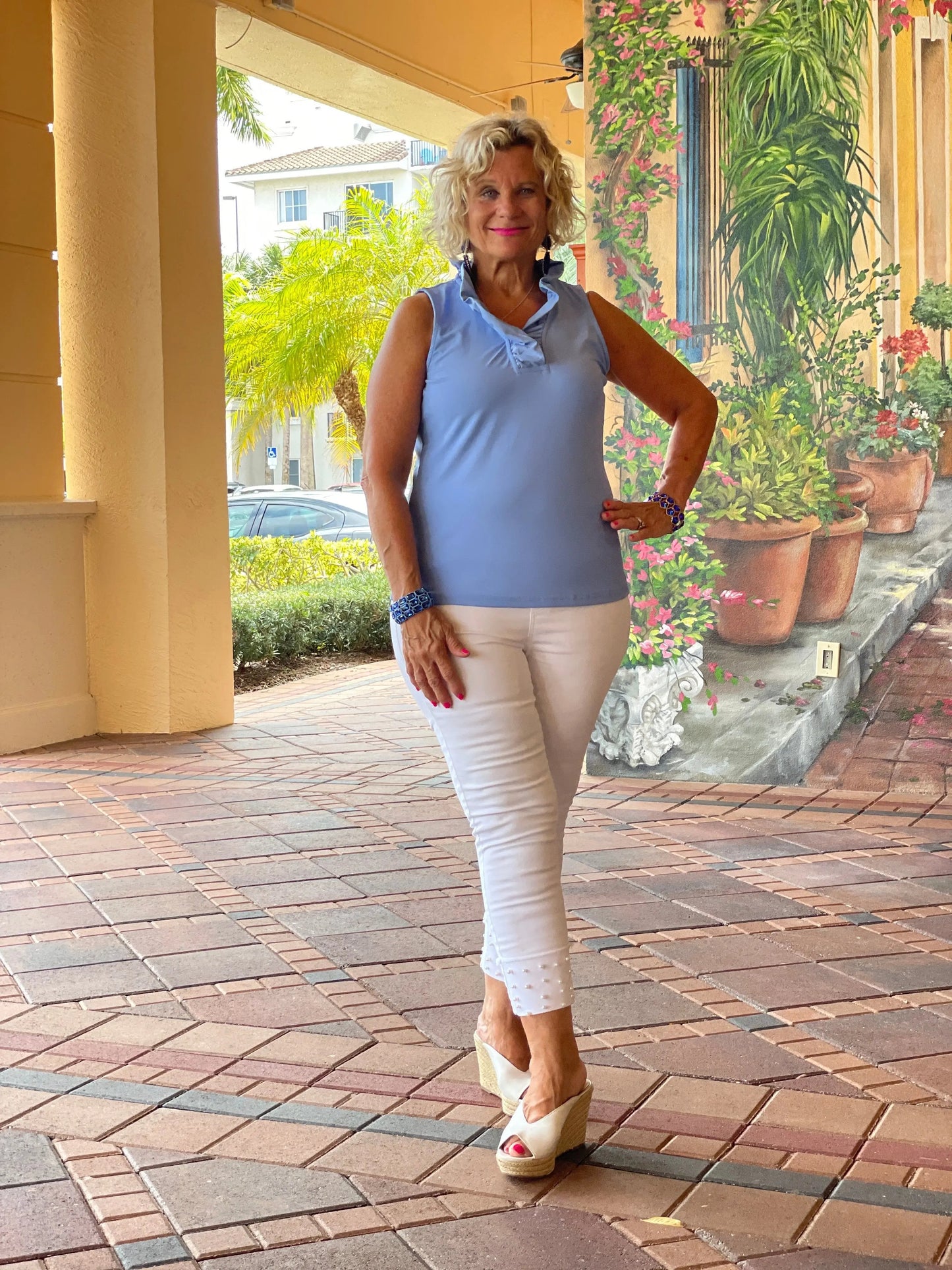 PERRI SLEEVELSS RUFFLE TOP