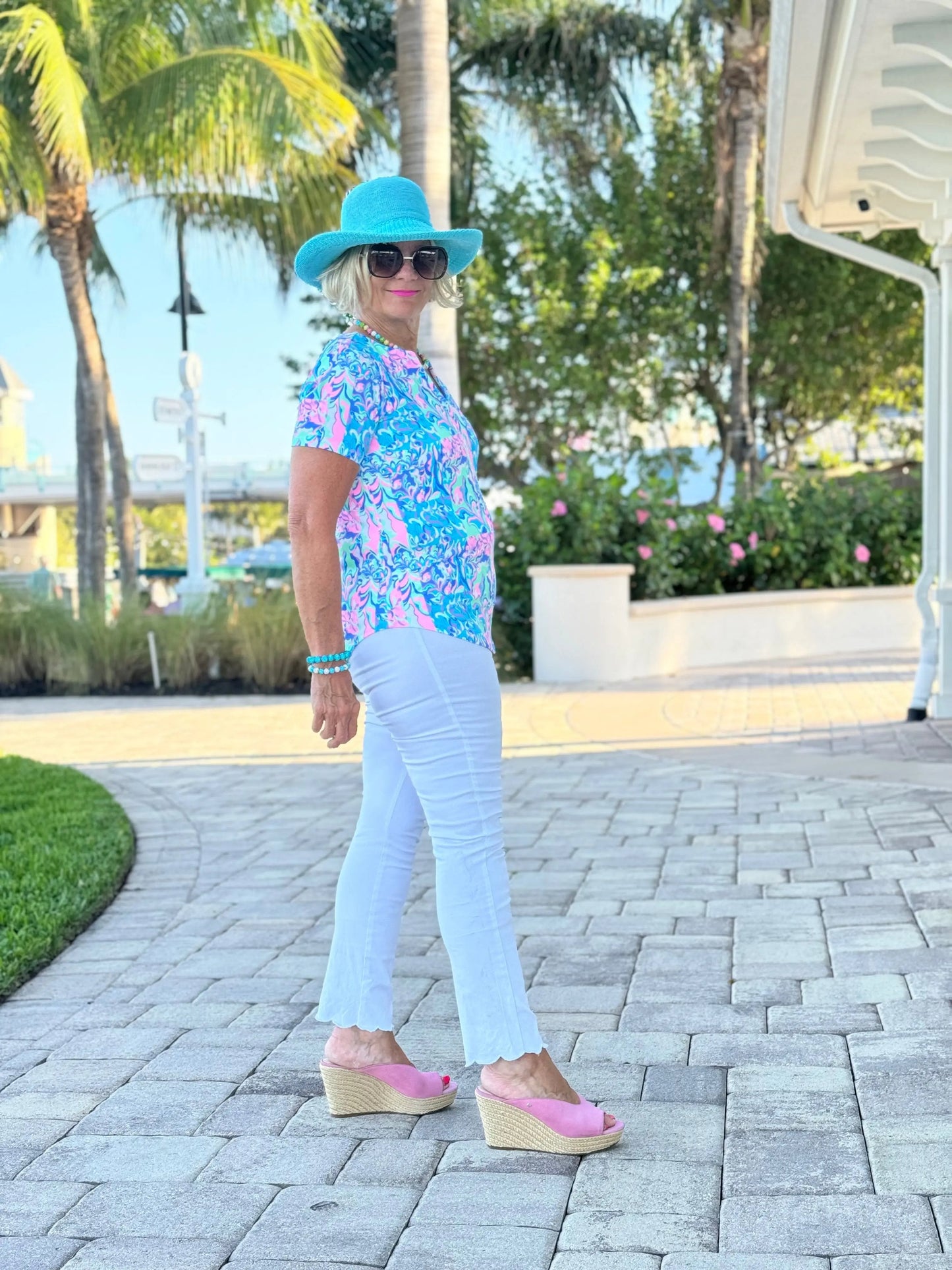 SPLASH OF PINK  SHORT SLEEVE