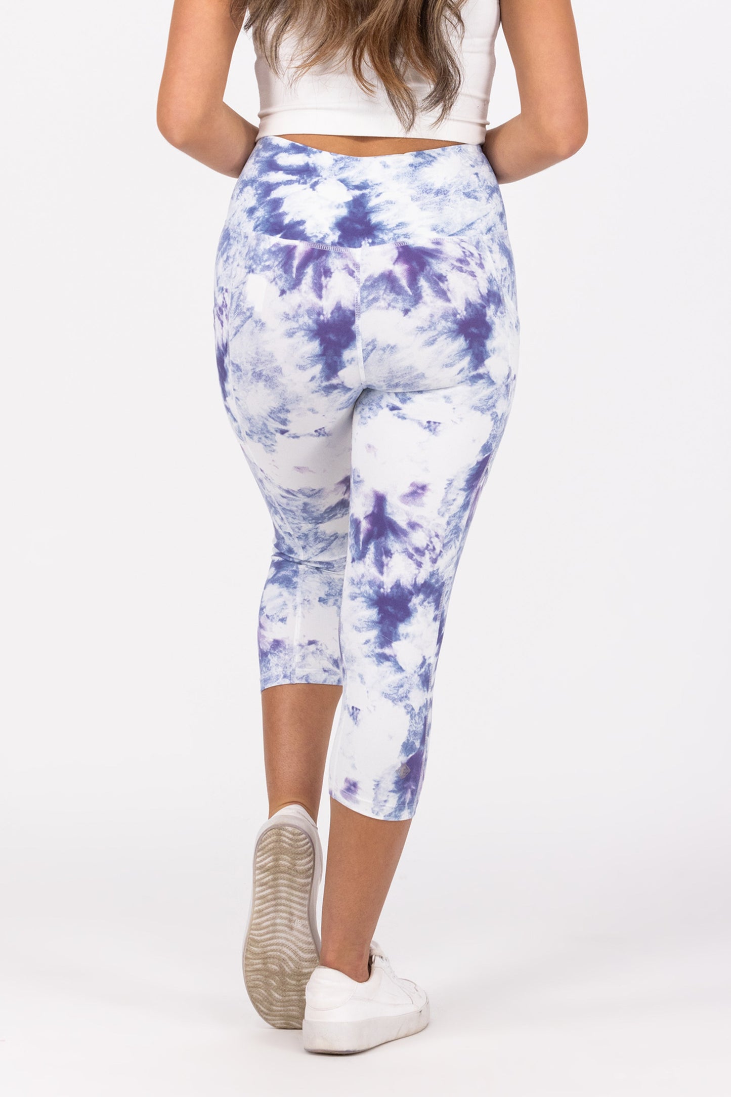 Eluminary Women's Cropped Leggings w/Pockets
