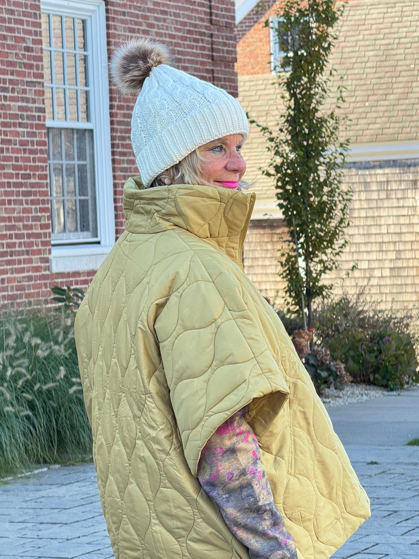 Quilted Short Sleeves Puffer Pullover Poncho Mustard