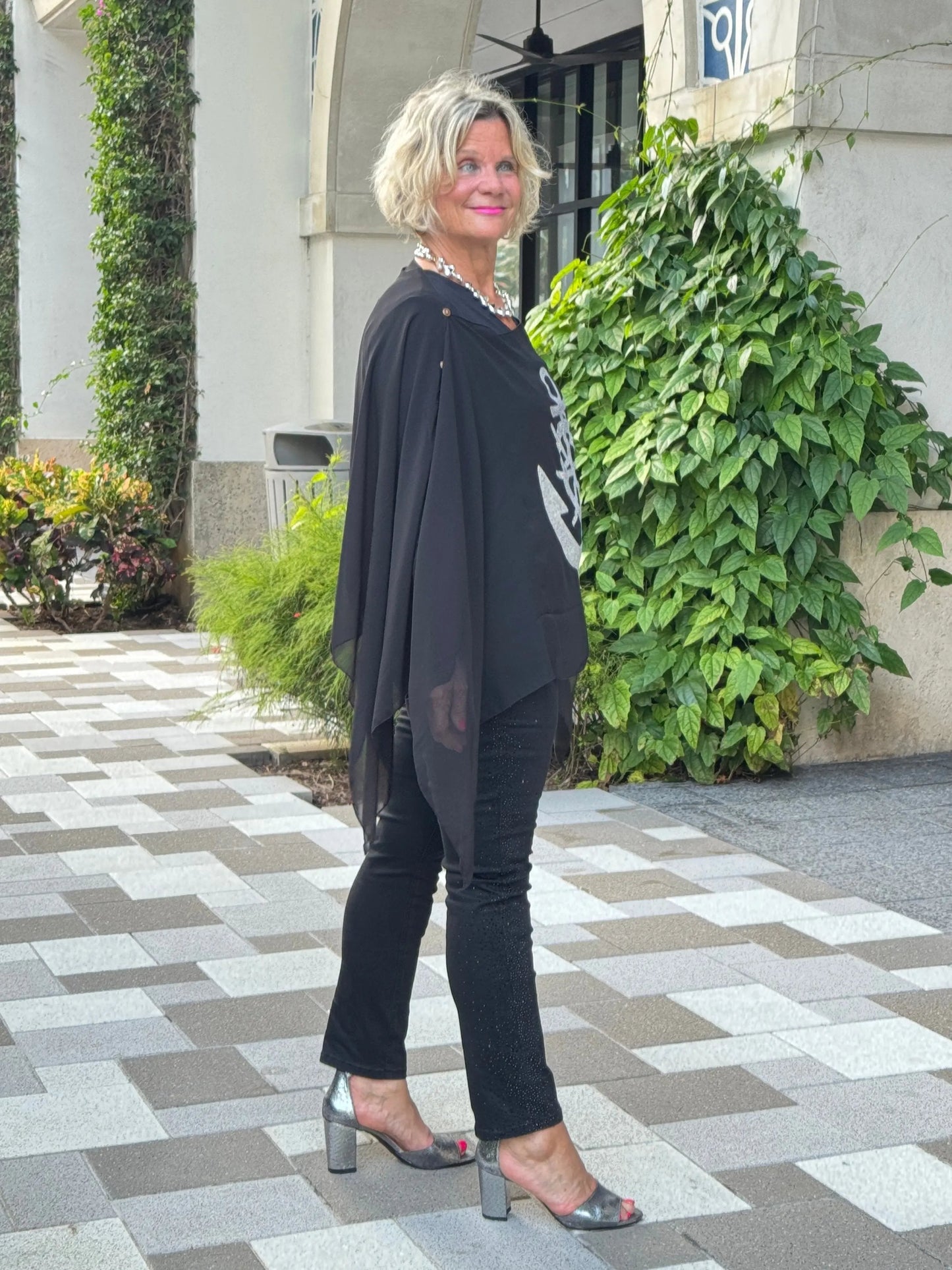 SWAROVSKI CRYSTAL BLACK ANCHOR STATEMENT TOP