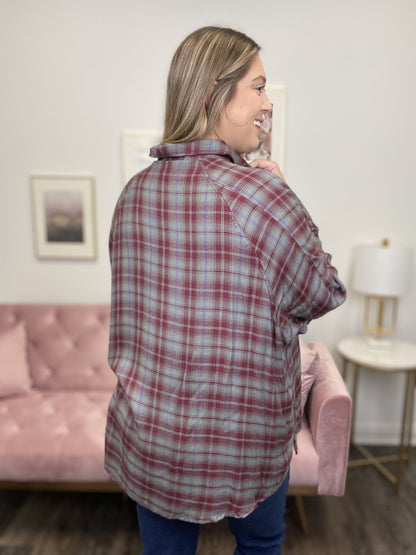 Light Mood Women's Plaid Hi-Lo Long Sleeve Top