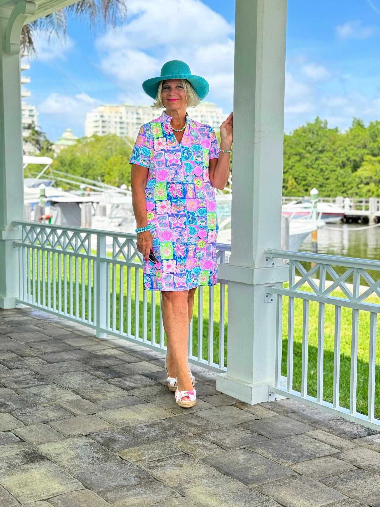 SANDY BEACH COLOR SHORT SLEEVE DRESS