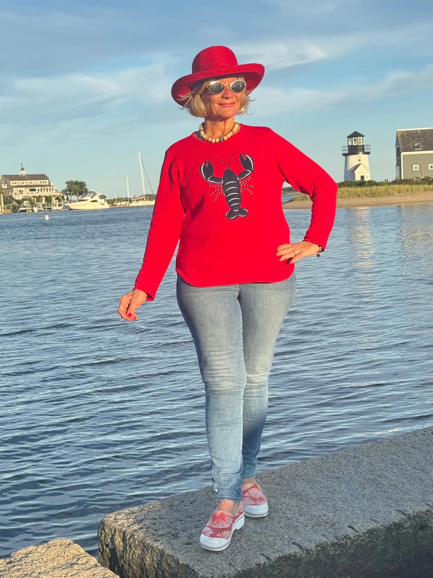 RED LOBSTER SWEATER