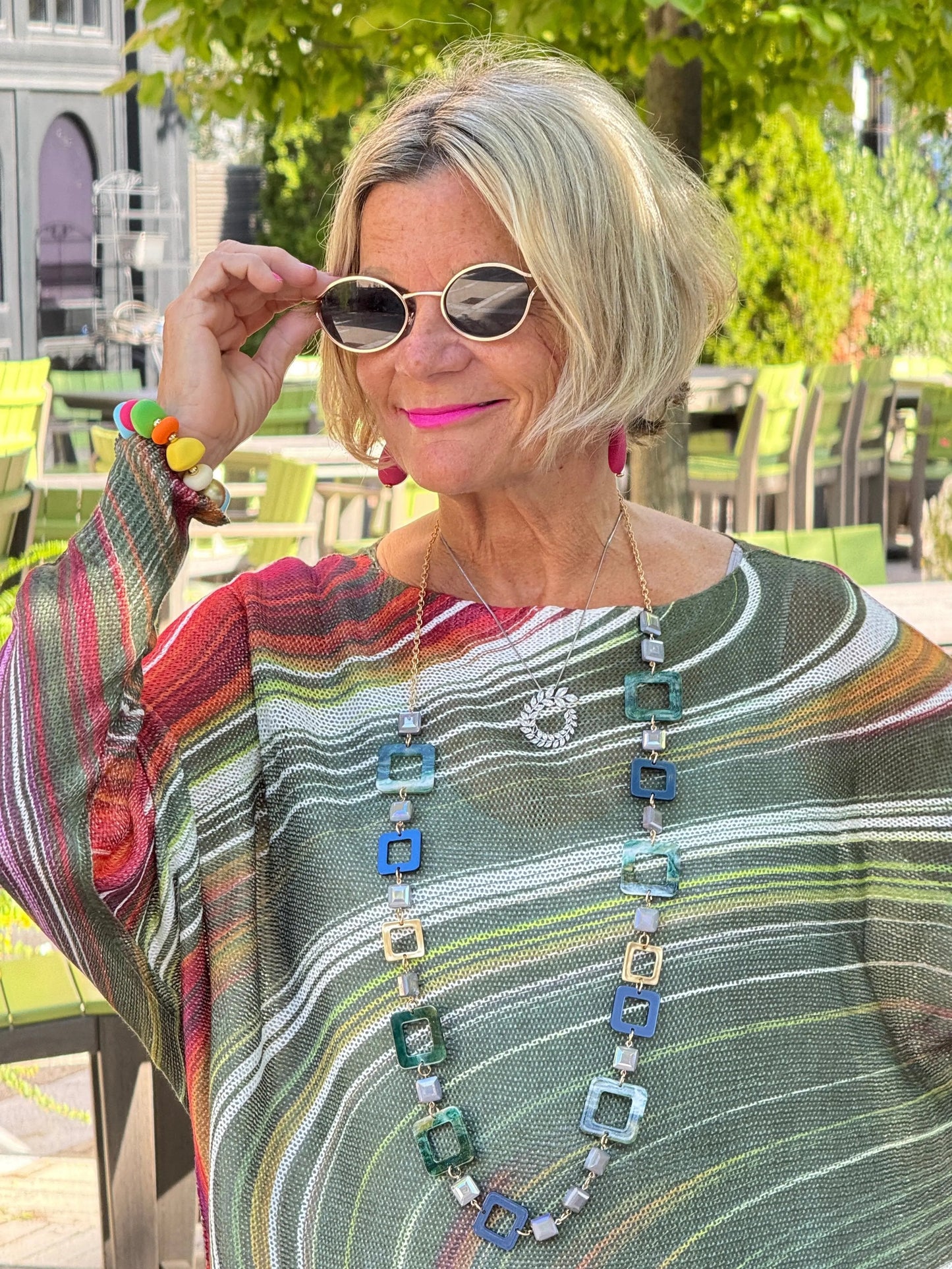 OLIVE Wavy Round Neck Knit Printed Sweater