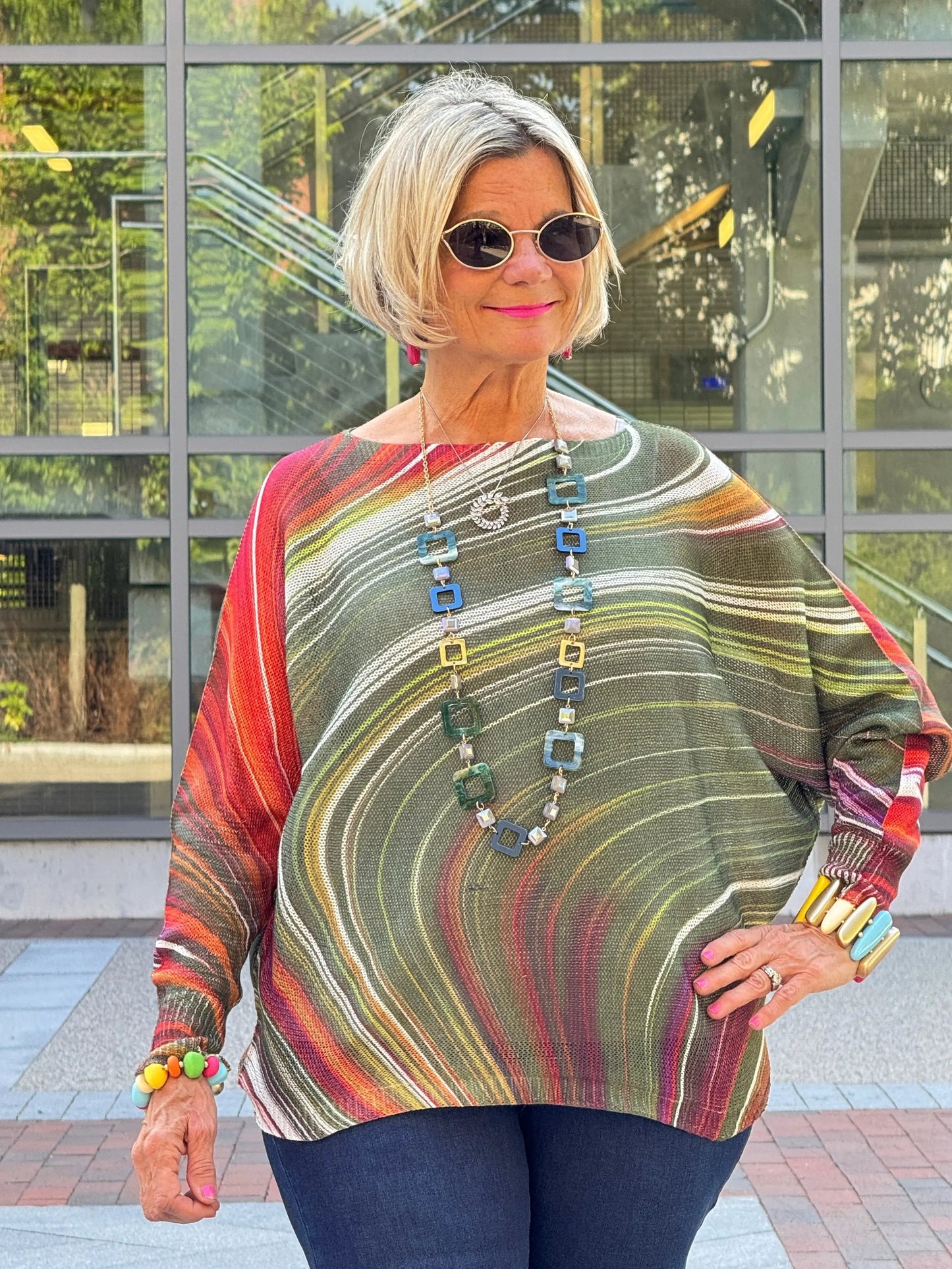 OLIVE Wavy Round Neck Knit Printed Sweater
