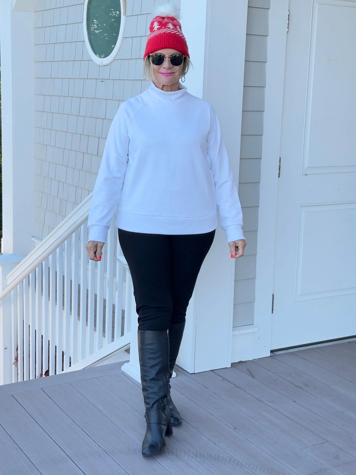 MOCK NECK WHITE TOP