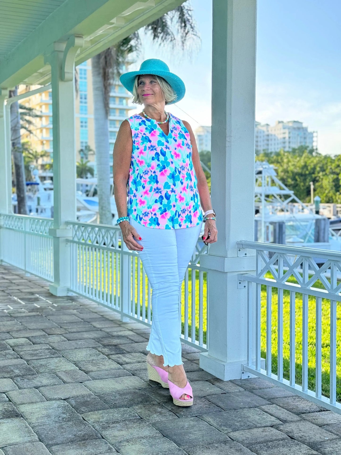 PINK PETALS SLEEVELESS V NECK
