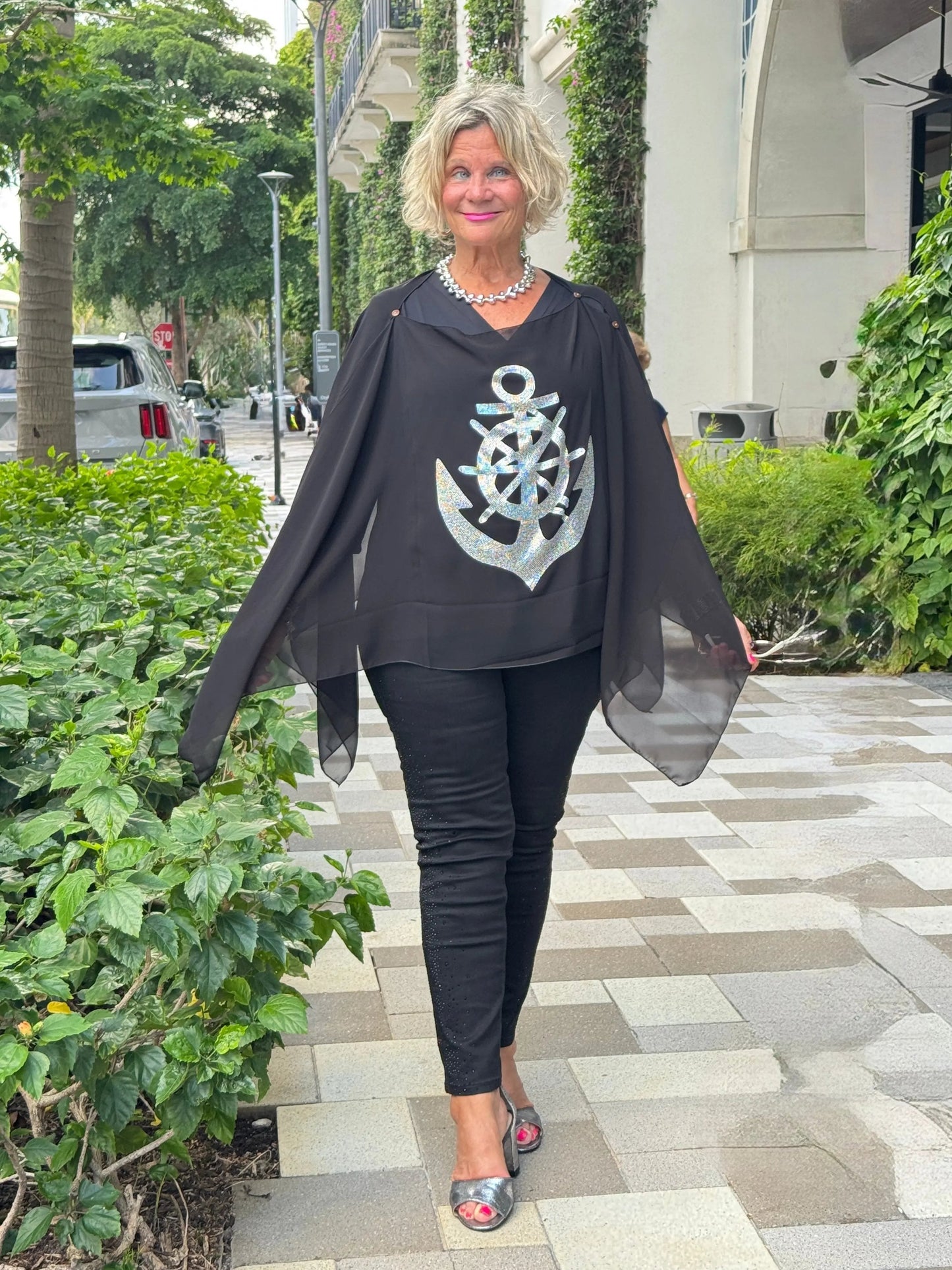 SWAROVSKI CRYSTAL BLACK ANCHOR STATEMENT TOP