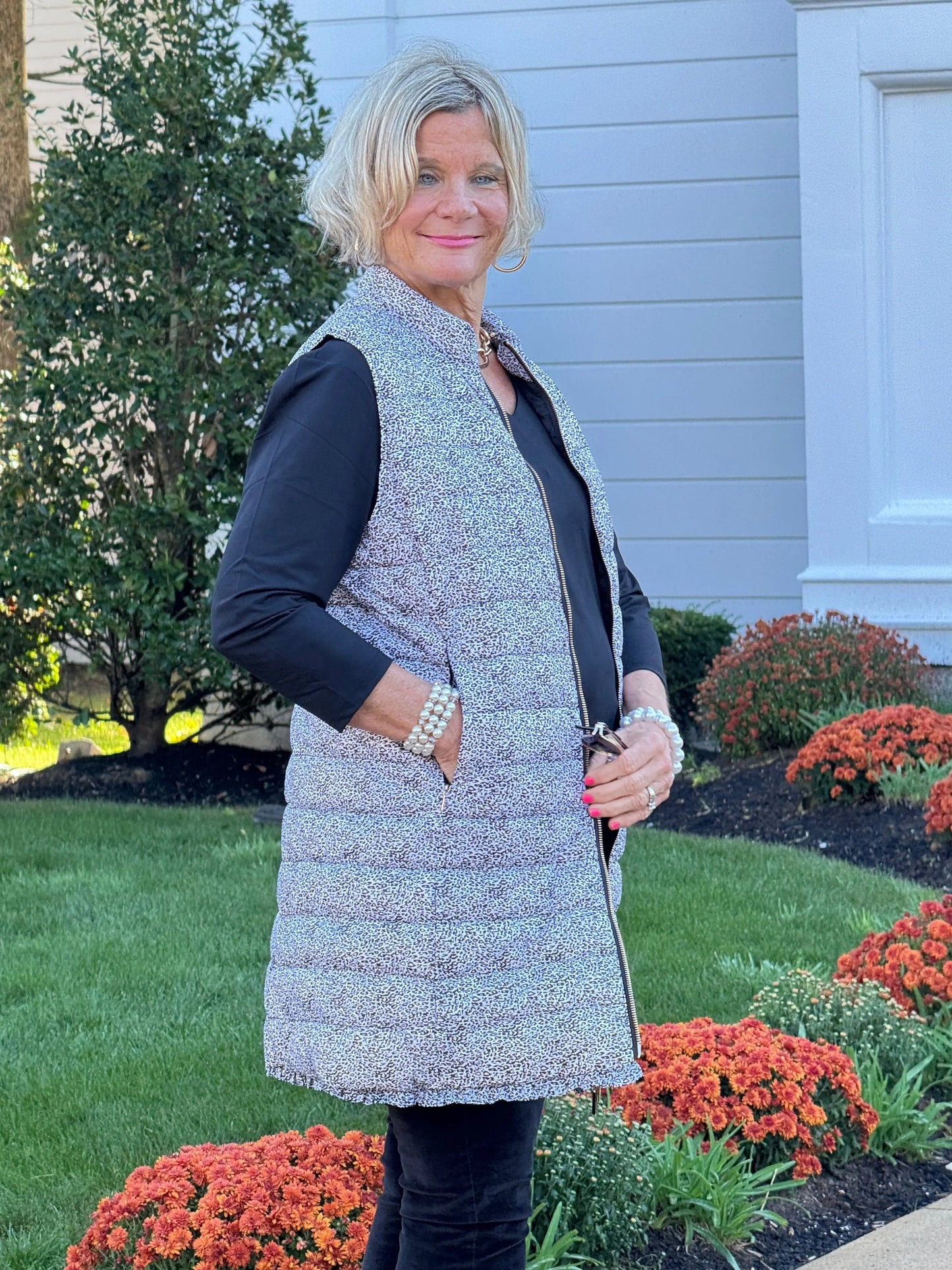 SAFARI BLACK AND BEIGE PUFFER VEST