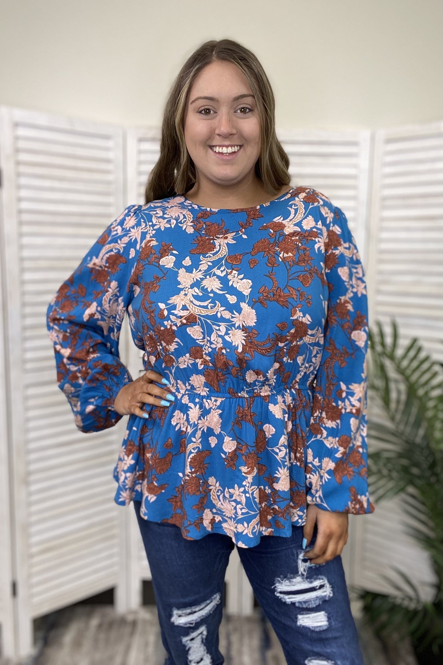 Never Pretending Women's Floral Tie Back Long Sleeve Top