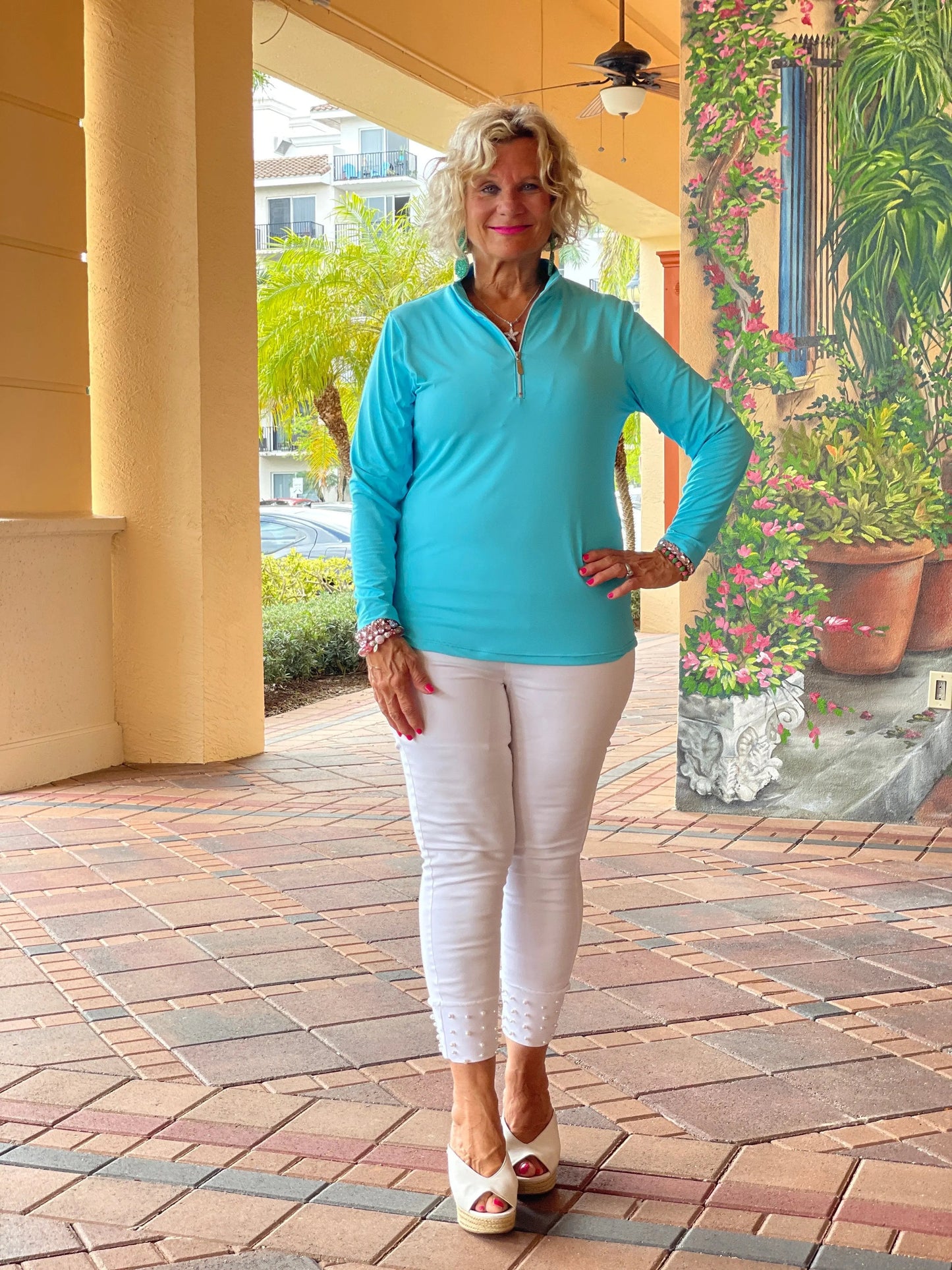 SEA FOAM ZIPPER TOP