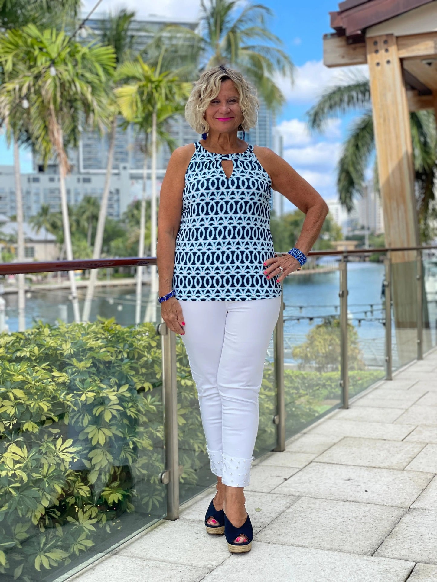 MELINA BLUE  KEYHOLE TOP