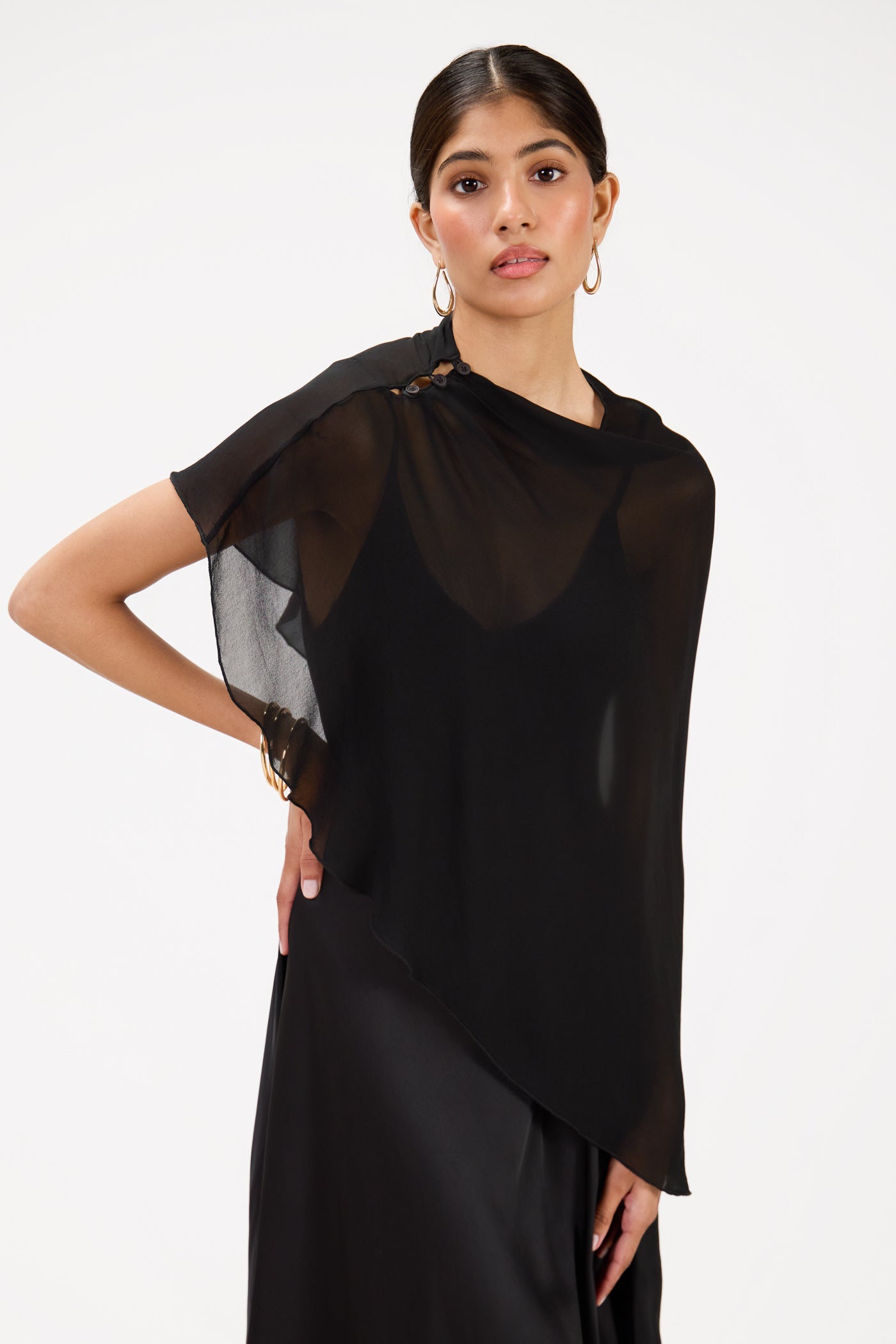 Lumi Asymmetric Poncho | Black