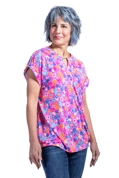 Women's Patterned Split Neckline Short Sleeve Top