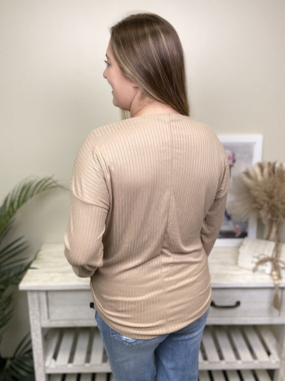 Dreaming Bigger Women's Hi-Low Stretchy Long Sleeve Top