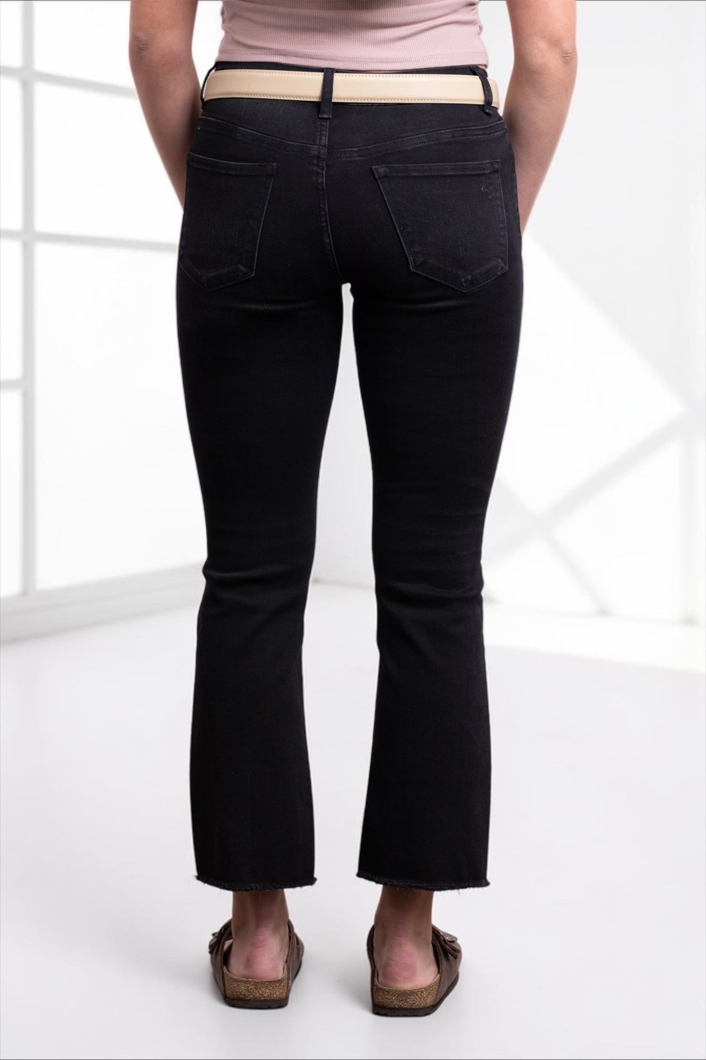 The Knox Mid-Rise Tummy Control Cropped Bootcut Jeans - Vintage Black