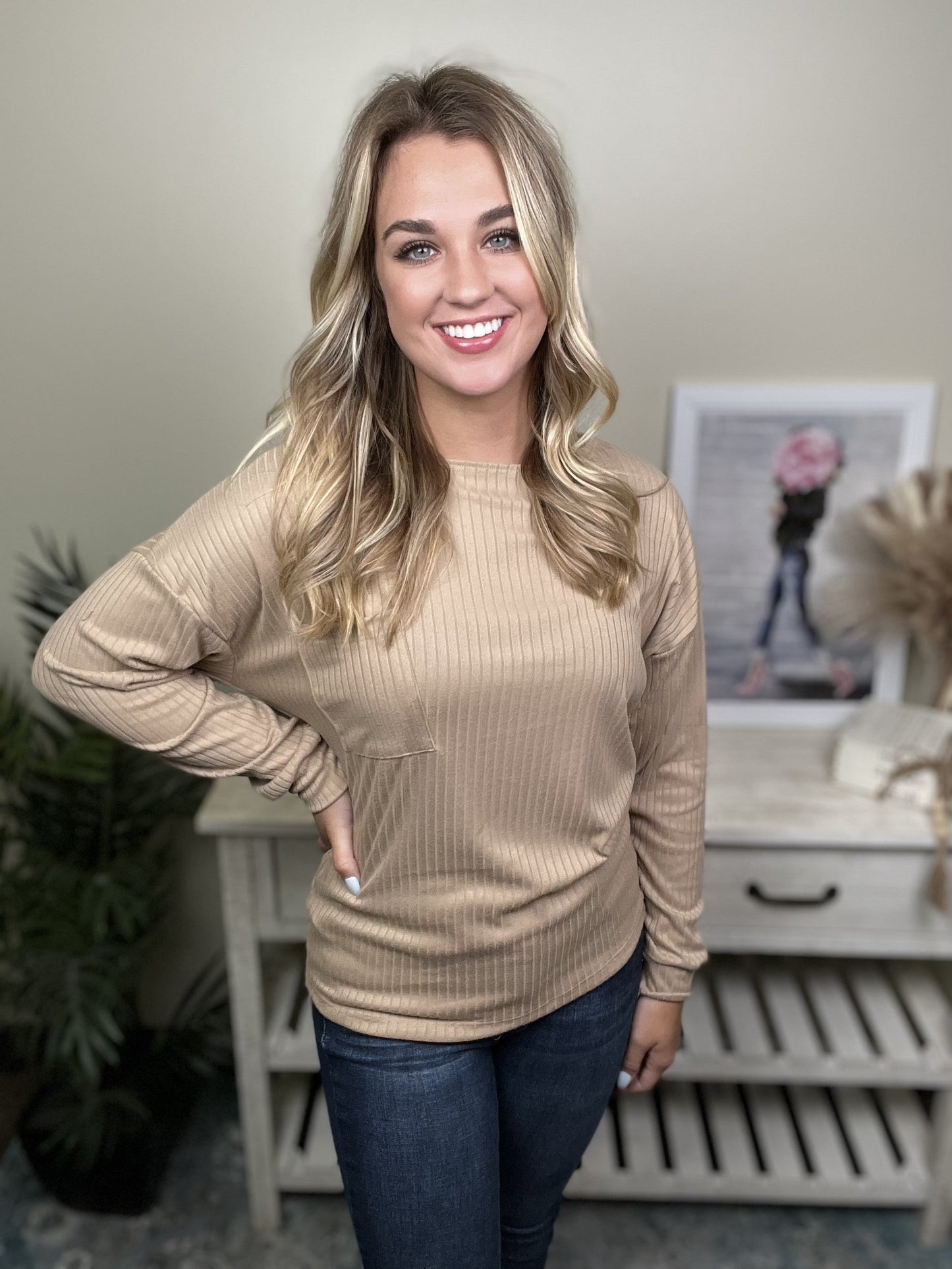 Dreaming Bigger Women's Hi-Low Stretchy Long Sleeve Top