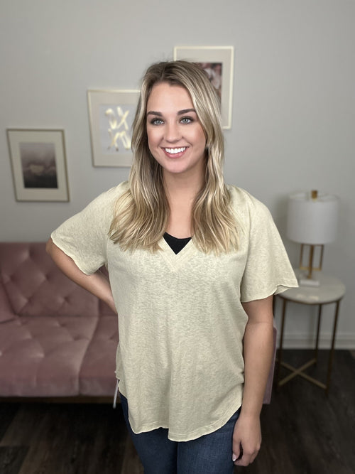 That Casual Women's Casual V-Neck Short Sleeve Top