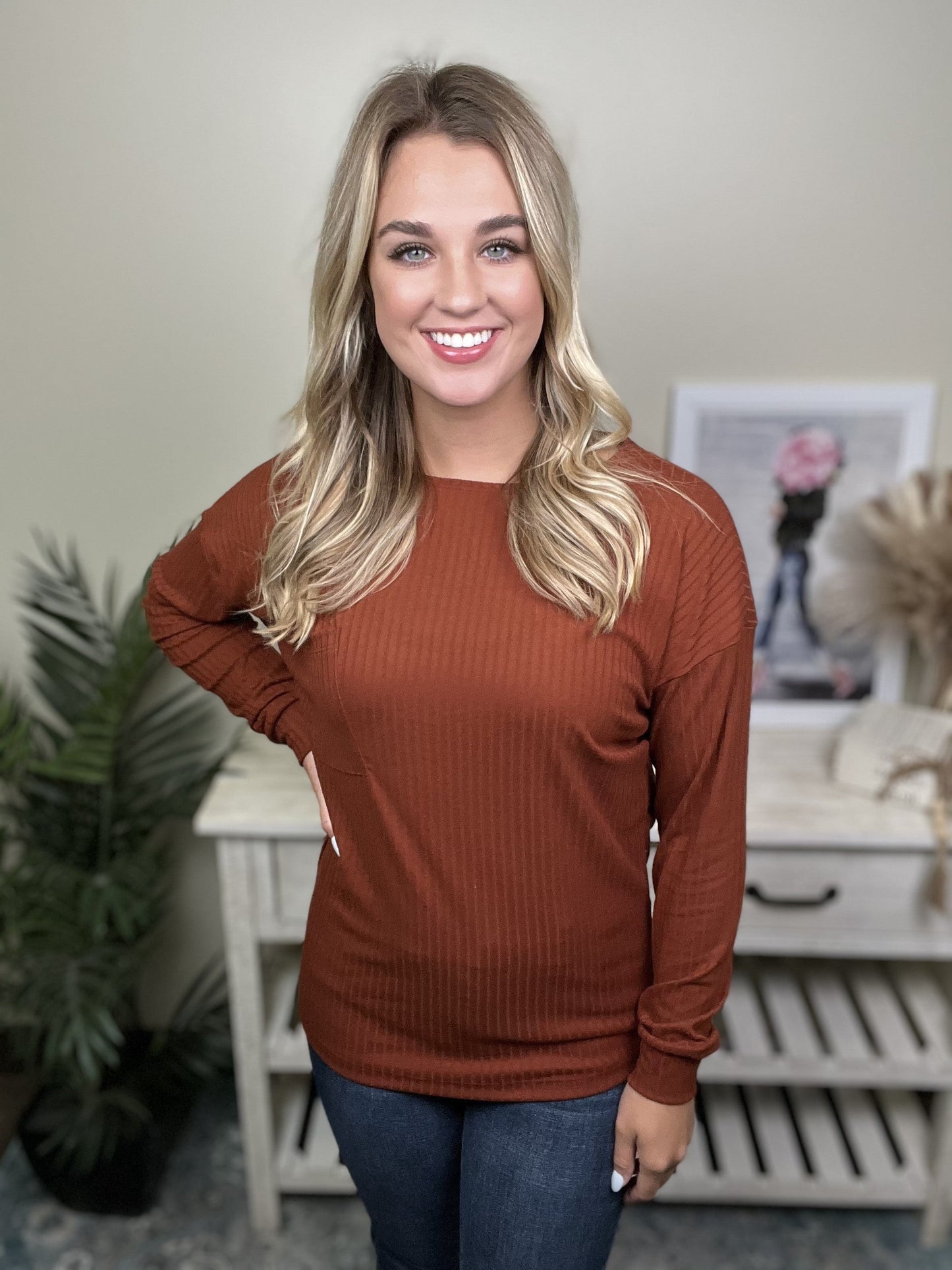 Dreaming Bigger Women's Hi-Low Stretchy Long Sleeve Top