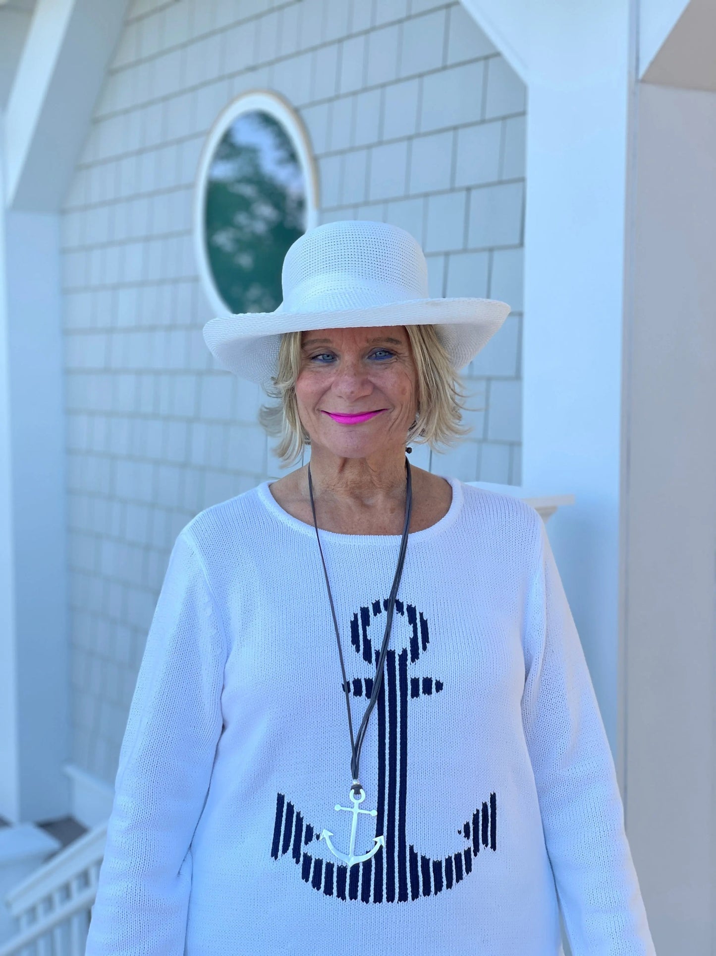 LULU-B WHITE HAT