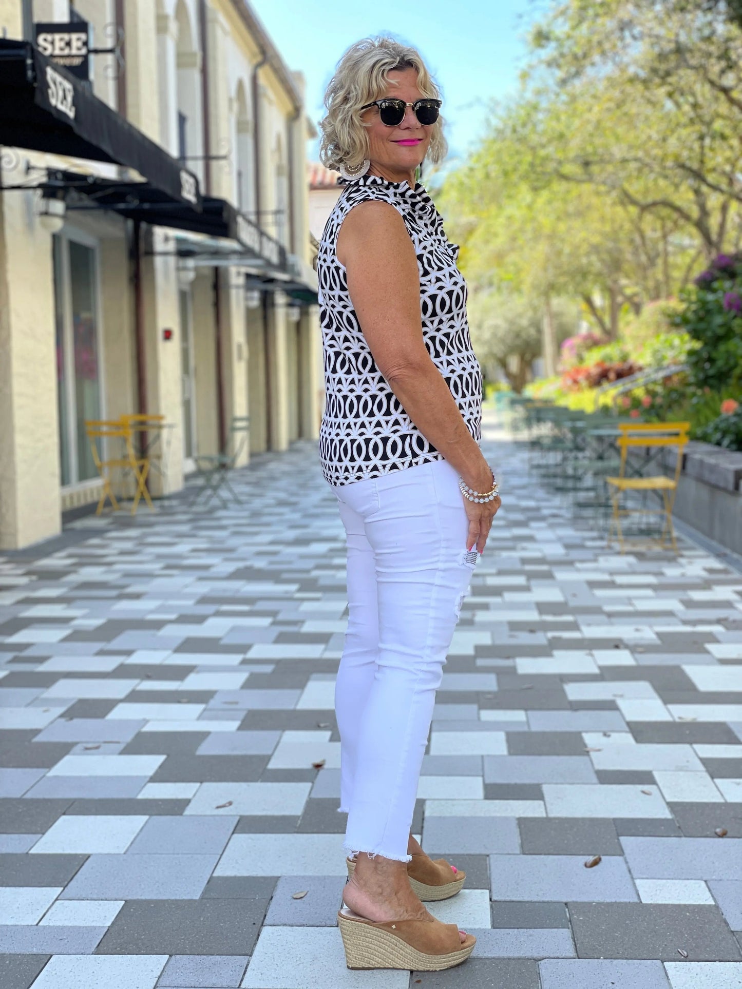 SANDBAR SLEEVELESS RUFFLE TOP