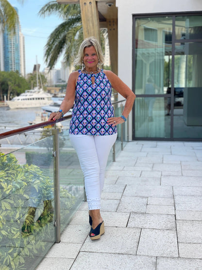 PINEAPPLE VACATION KEYHOLE TOP
