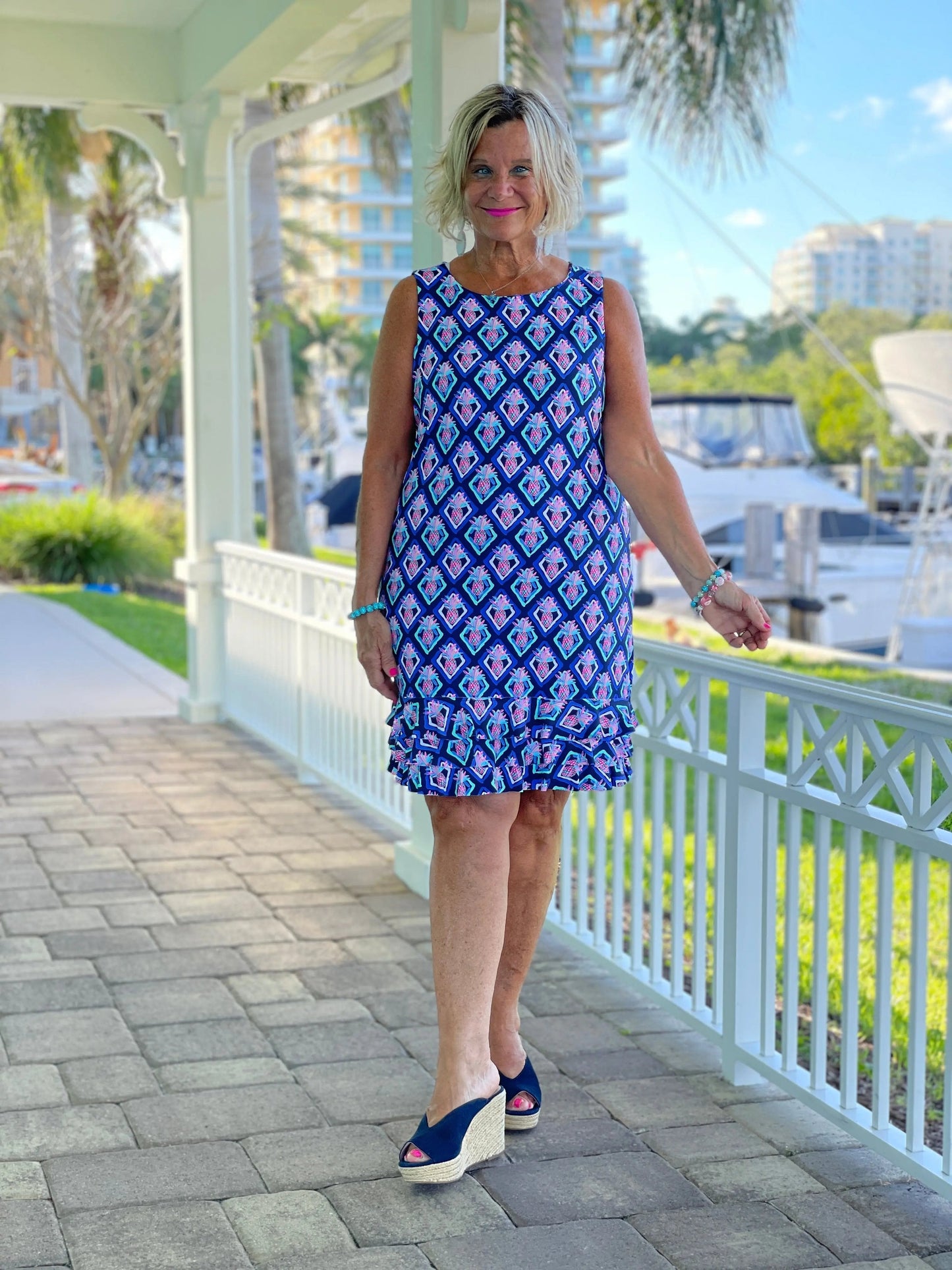 PINEAPPLE VACA SHIFT RUFFLE DRESS