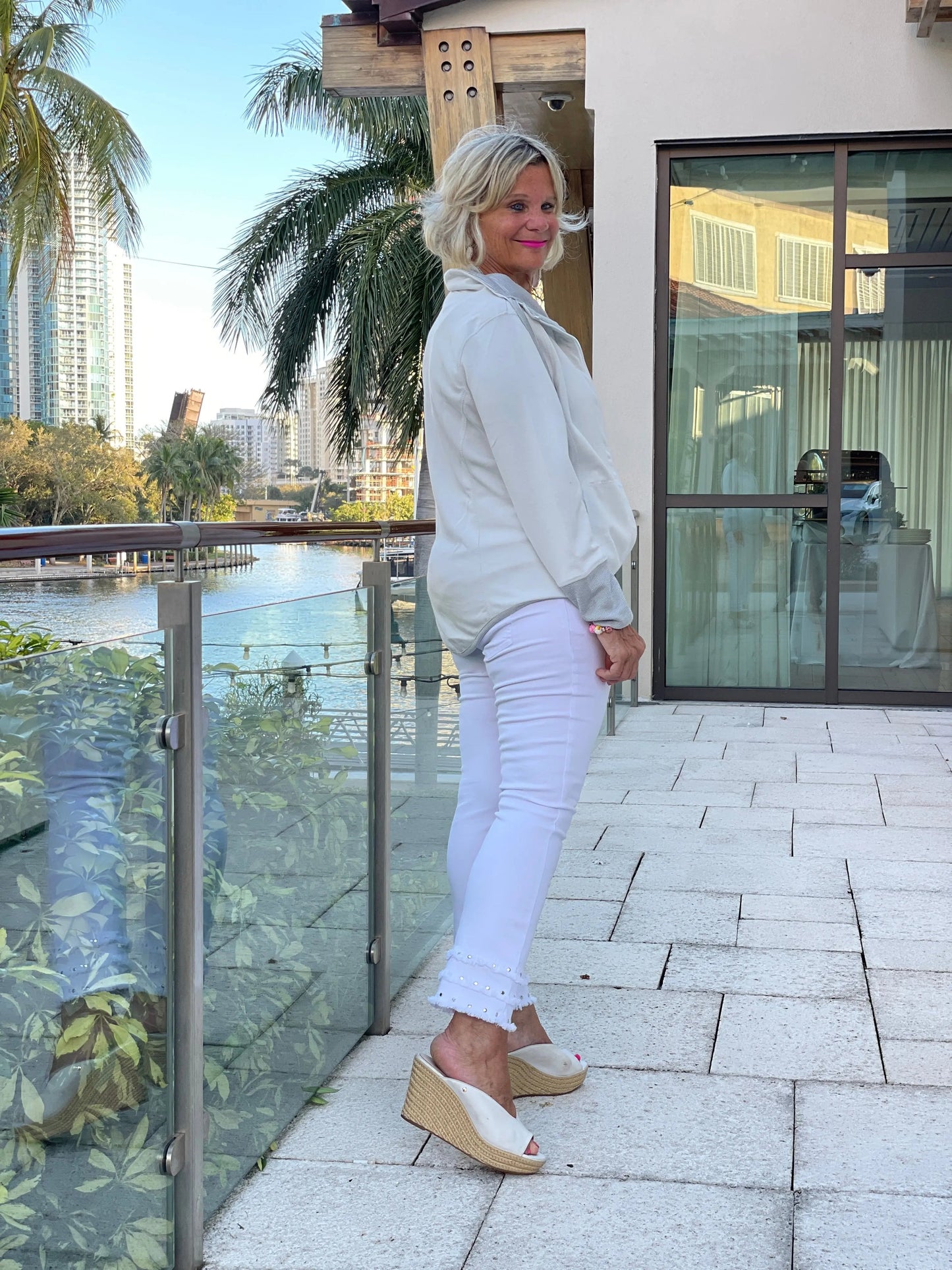 REVERSIBLE WHITE JACKET